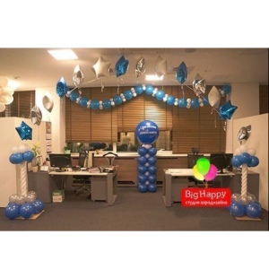 Украшение сцены воздушными шарами к корпоративному празднику фото