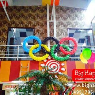 Олимпийские кольца из воздушных шаров фото