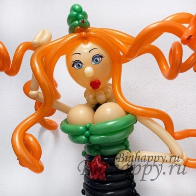 Фигура из воздушных шаров Девушка в военной форме