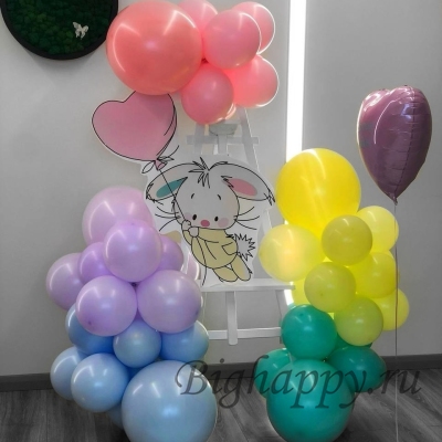 Композиция из шаров для оформления детского праздника &quot;Сказочный салют&quot; фото