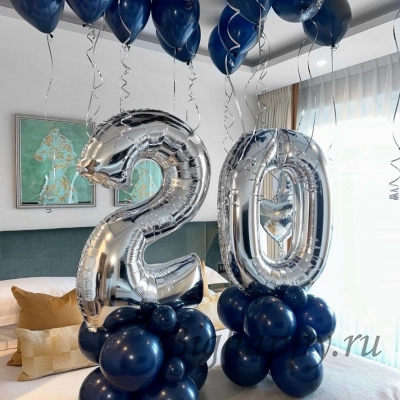 Композиция с двумя цифрами на День рождения фото