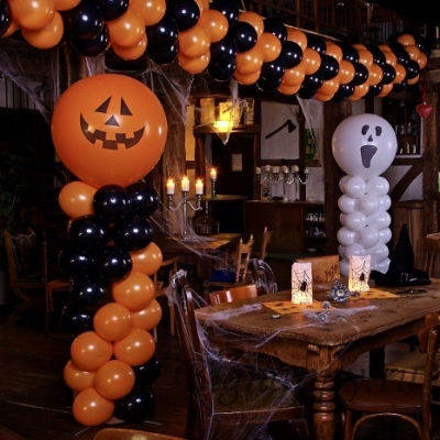 Оформление шарами на Хэллоуин «Страшно красиво» фото