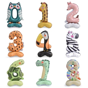 Цифра с уникальным дизайном "Зверушки" на подставке фото