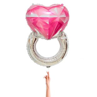 Фольгированный шар Кольцо с розовым бриллиантом фото