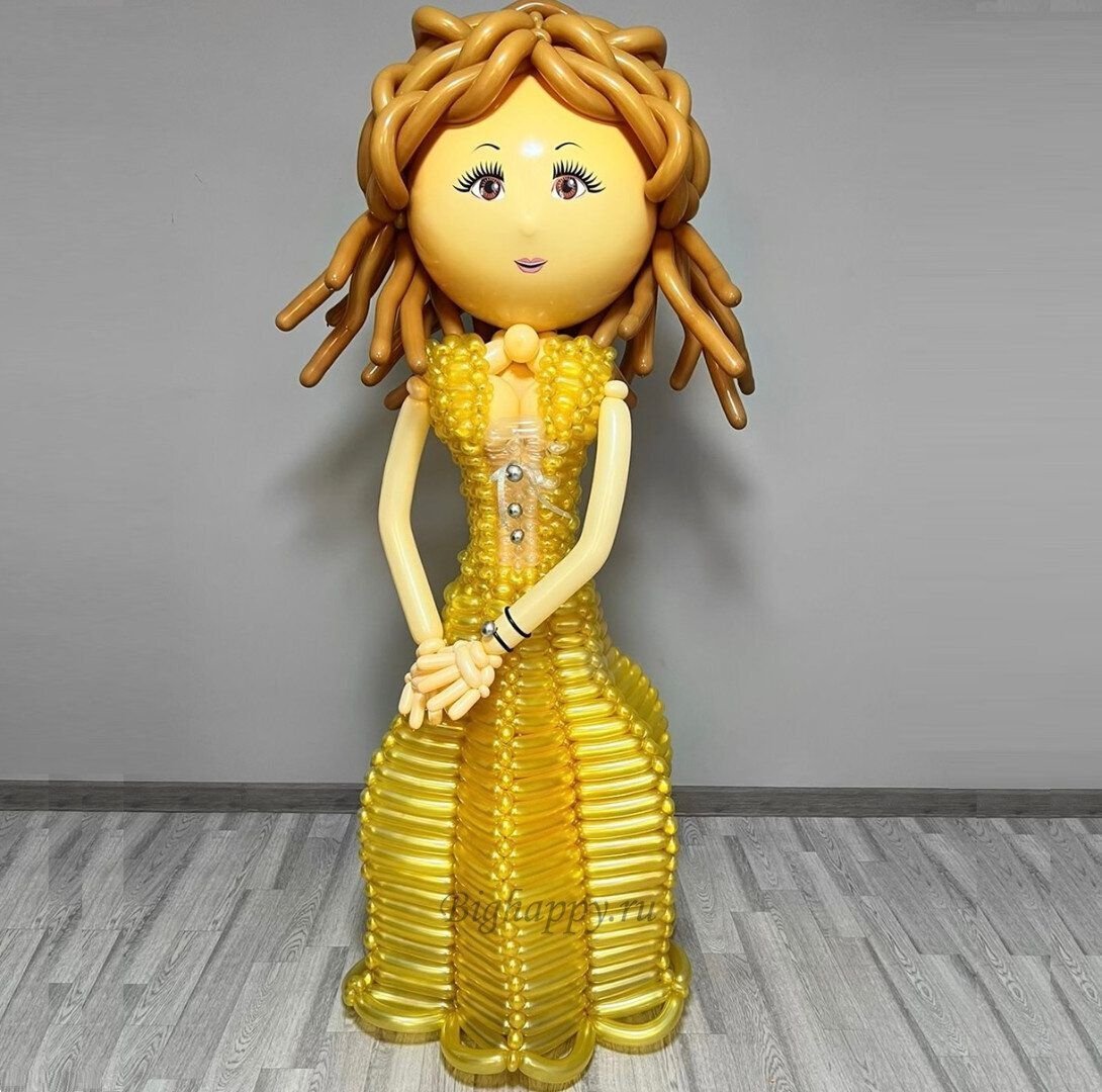 Фигура из шаров "Девушка в длинном платье"