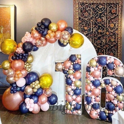 Композиция из воздушных шаров на День рождения, 16 лет