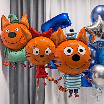 Композиция из воздушных шаров Три кота на День рождения