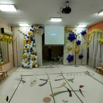 Украшение зала шарами в детском саду