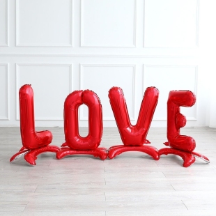 Набор шаров-букв LOVE, на подставке фото