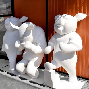 Фигура "Поросенок", материал - пенопласт фото