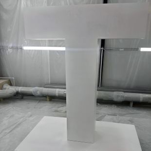 Декор "Буква Т" из пенопласта фото