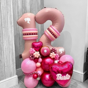 Напольная композиция из шариков &quot;День рождения в стиле Барби&quot; фото