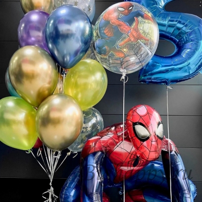 Композиция из шаров на день рождения «Человек - Паук» фото