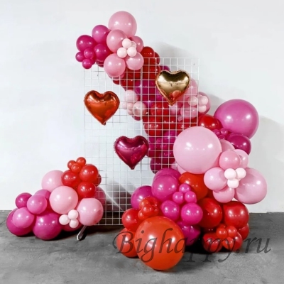 Фотозона из шаров с сердечками &quot;Воздушная романтика&quot; фото