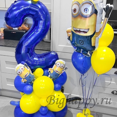 Композиция из шаров на день рождения «Миньоны» фото