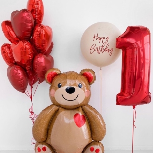 Композиция с большим медведем и сердечками на 1 годик фото