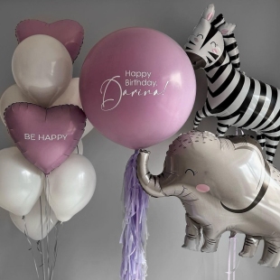 Композиция из воздушных шаров с фольгированными животными фото