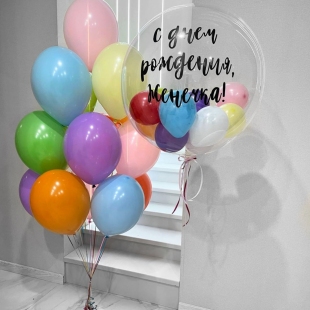 Большой шар баблс и фонтан из латексных шаров фото