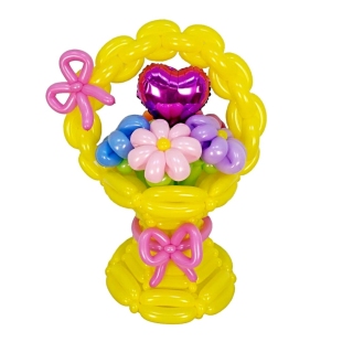 Корзина с ромашками и сердцем фото