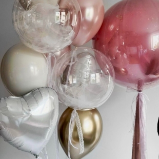 1 баблс-шарика с фатином, 1 большой стеклянный шар, 2 сердца и шары 30 см фото