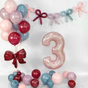 Композиция из воздушных шаров &laquo;Праздничная гармония&raquo; фото