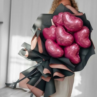 Букет из фольгированных сердец &laquo;Воздушный комплимент&raquo; фото