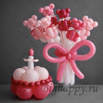 Тортик и букет с мишками из воздушных шариков фото